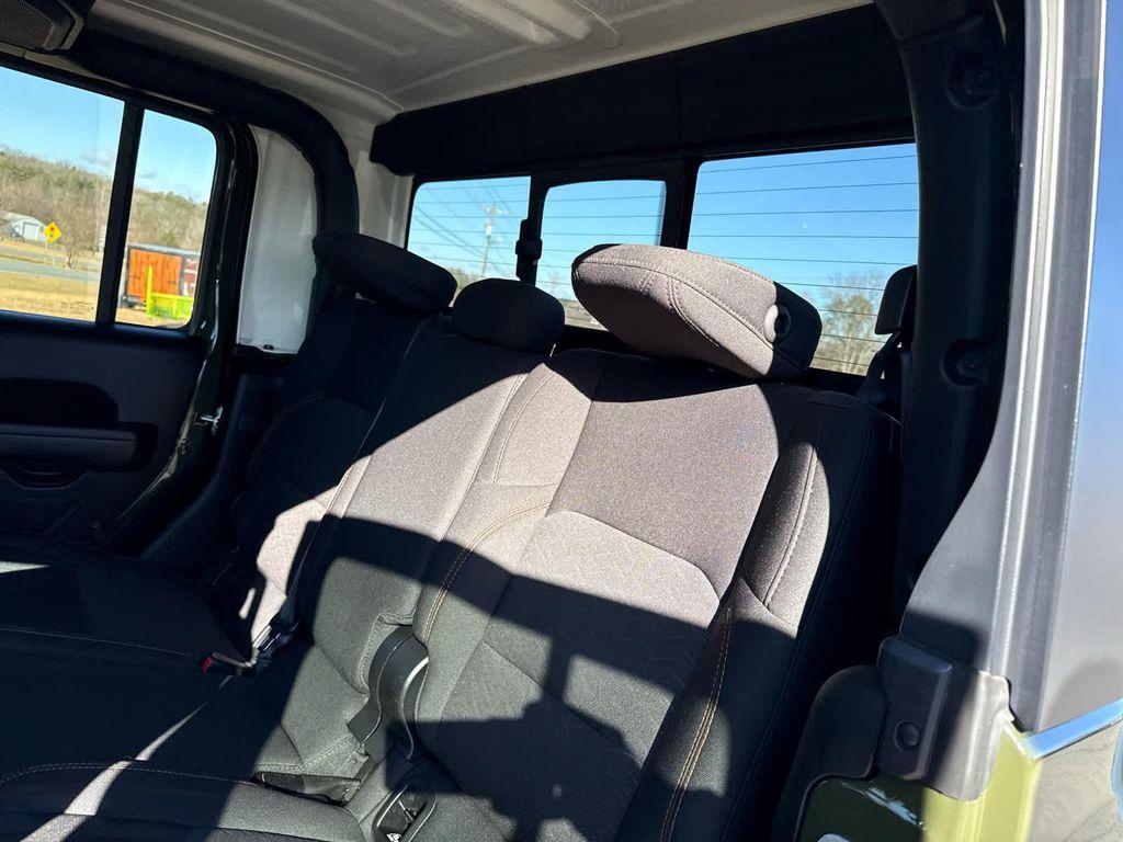 used 2023 Jeep Gladiator car, priced at $37,597