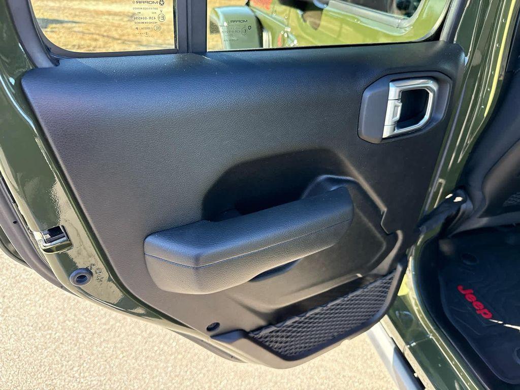 used 2023 Jeep Gladiator car, priced at $37,597