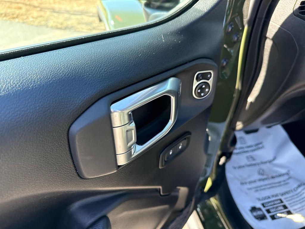 used 2023 Jeep Gladiator car, priced at $37,597