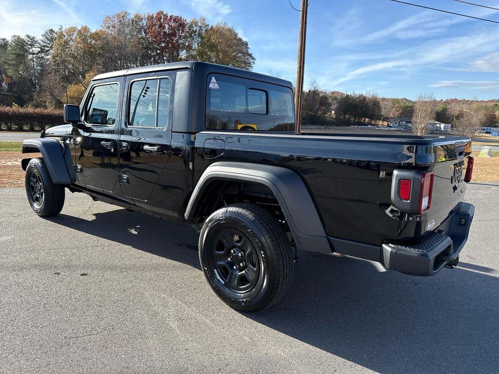 new 2026 Jeep Gladiator car, priced at $42,984