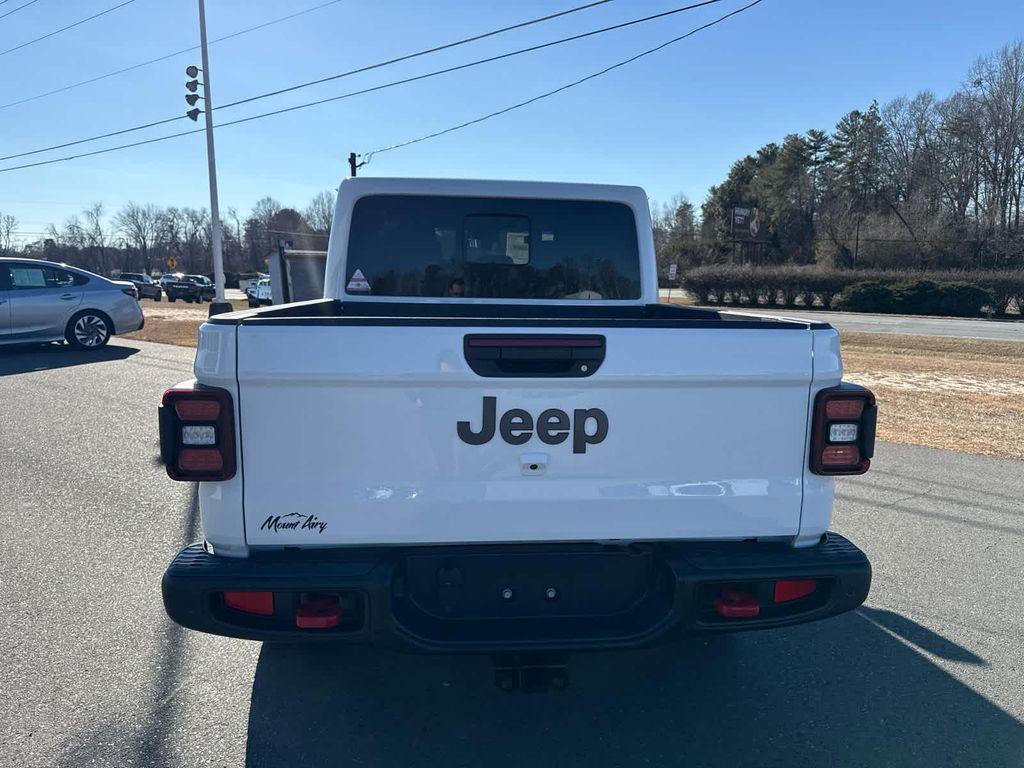 new 2026 Jeep Gladiator car, priced at $57,897