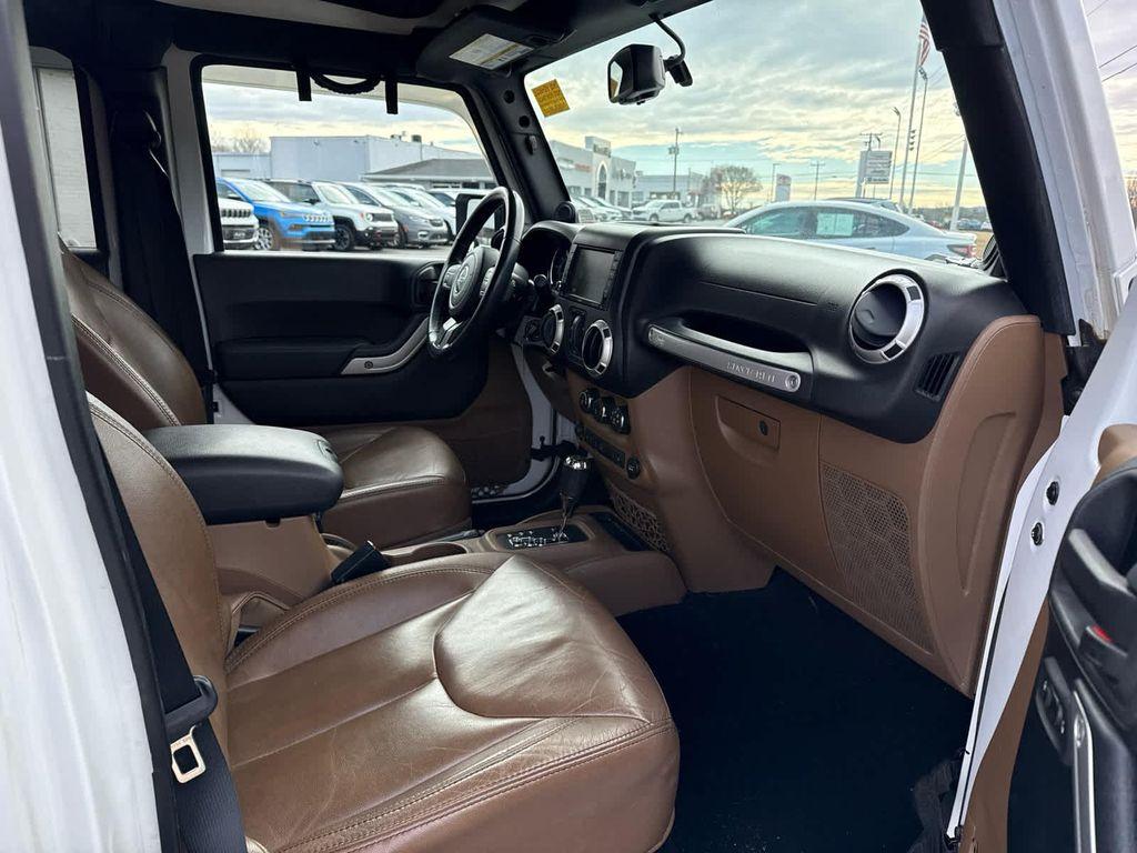 used 2014 Jeep Wrangler Unlimited car, priced at $15,797