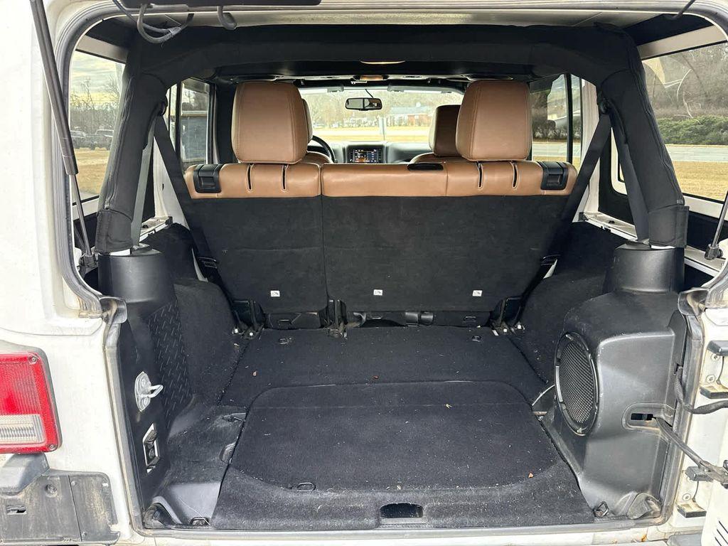 used 2014 Jeep Wrangler Unlimited car, priced at $15,797