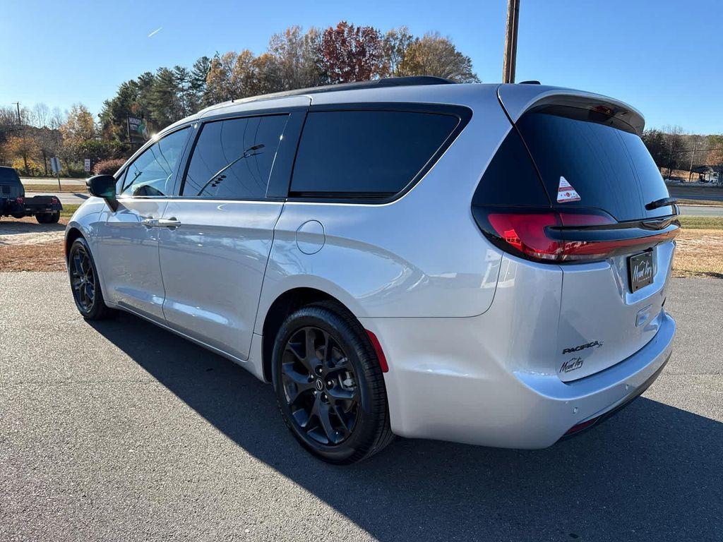 new 2026 Chrysler Pacifica car, priced at $49,897