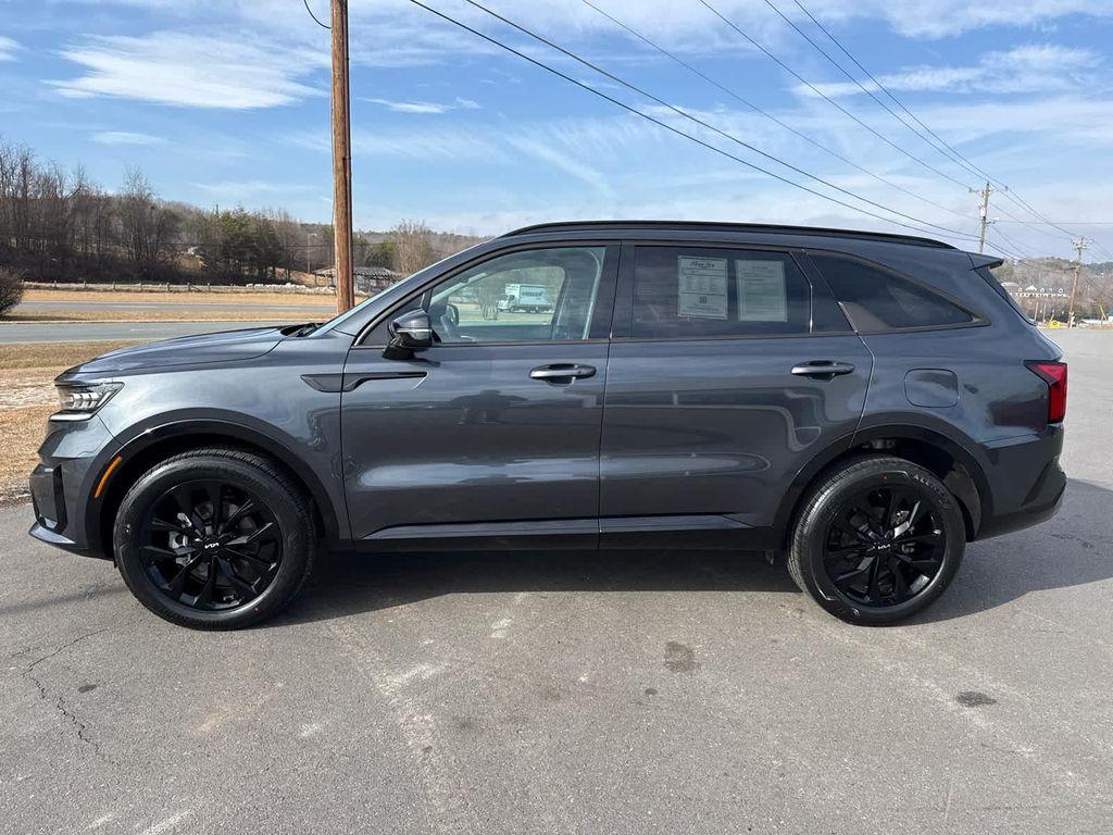 used 2023 Kia Sorento car, priced at $31,797