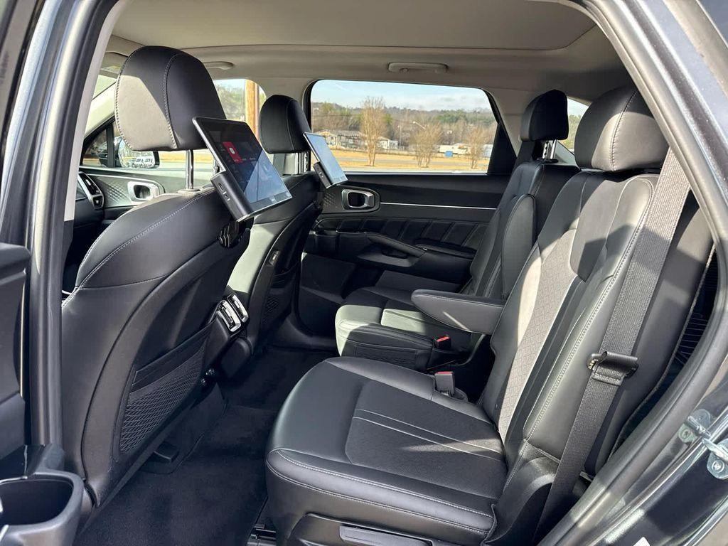 used 2023 Kia Sorento car, priced at $31,797