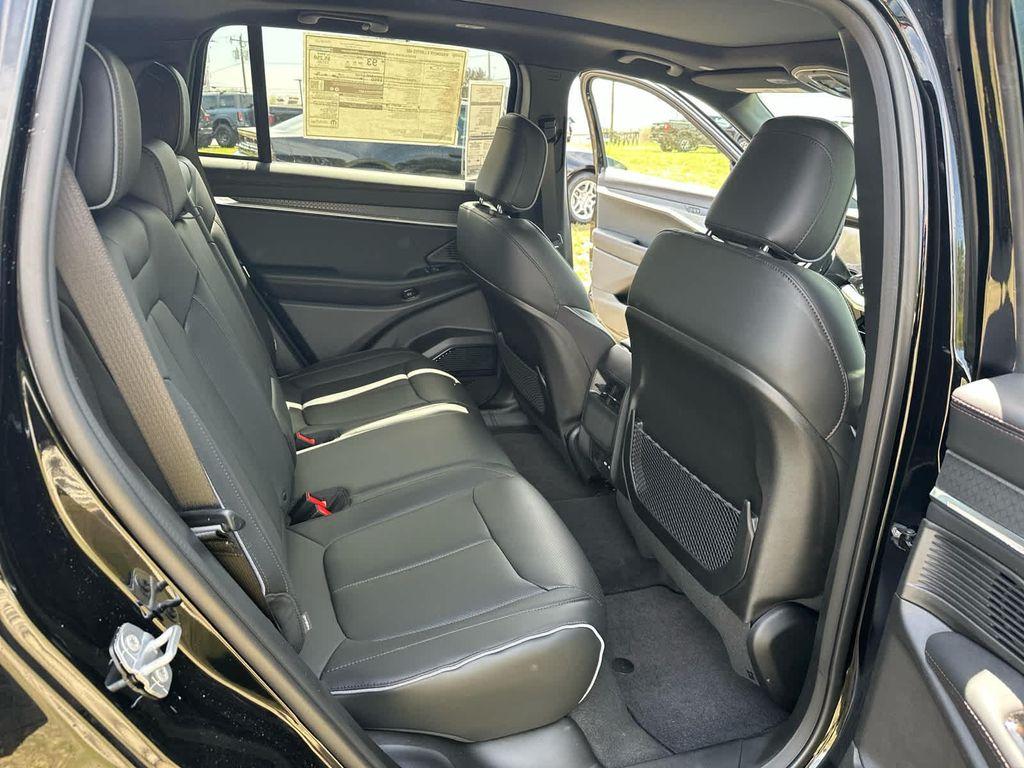 new 2025 Jeep Wagoneer S car, priced at $58,447