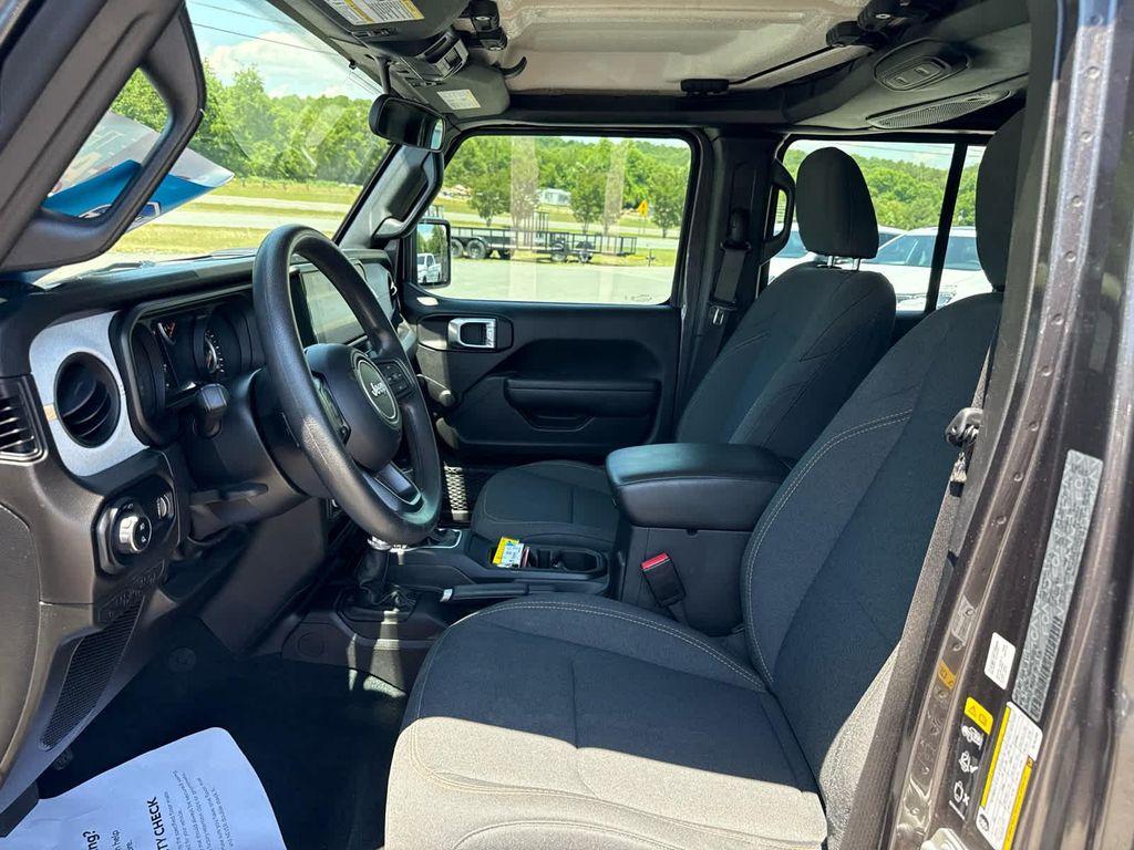 used 2024 Jeep Gladiator car, priced at $37,596