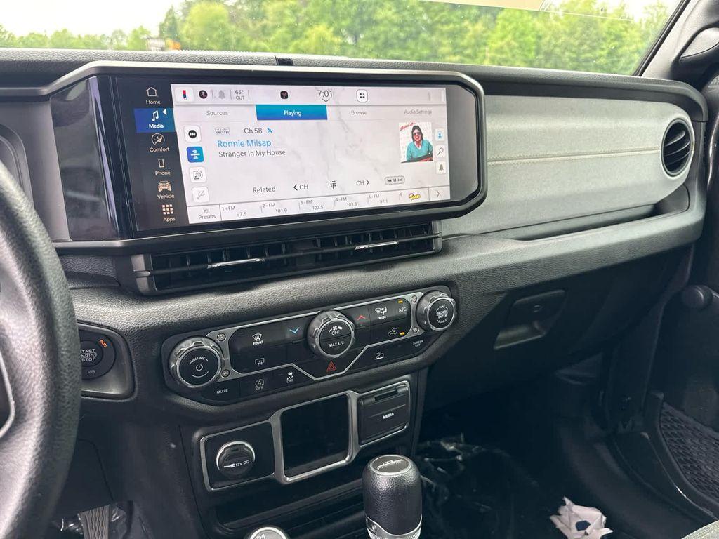 used 2024 Jeep Gladiator car, priced at $37,696