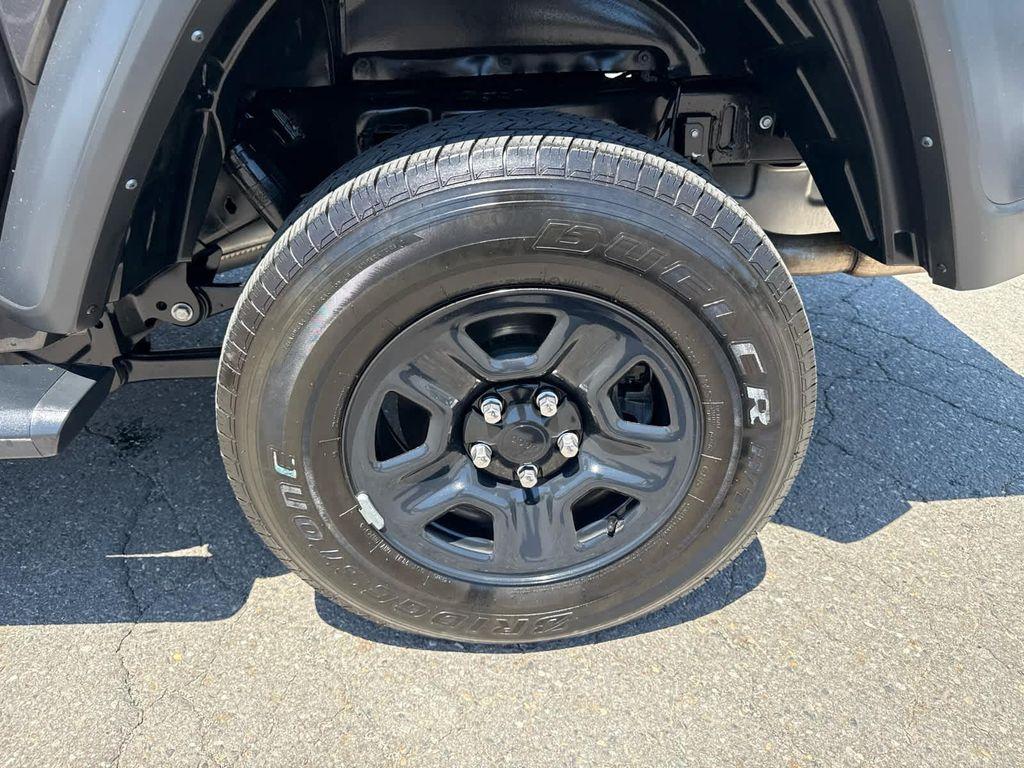 used 2024 Jeep Gladiator car, priced at $37,596