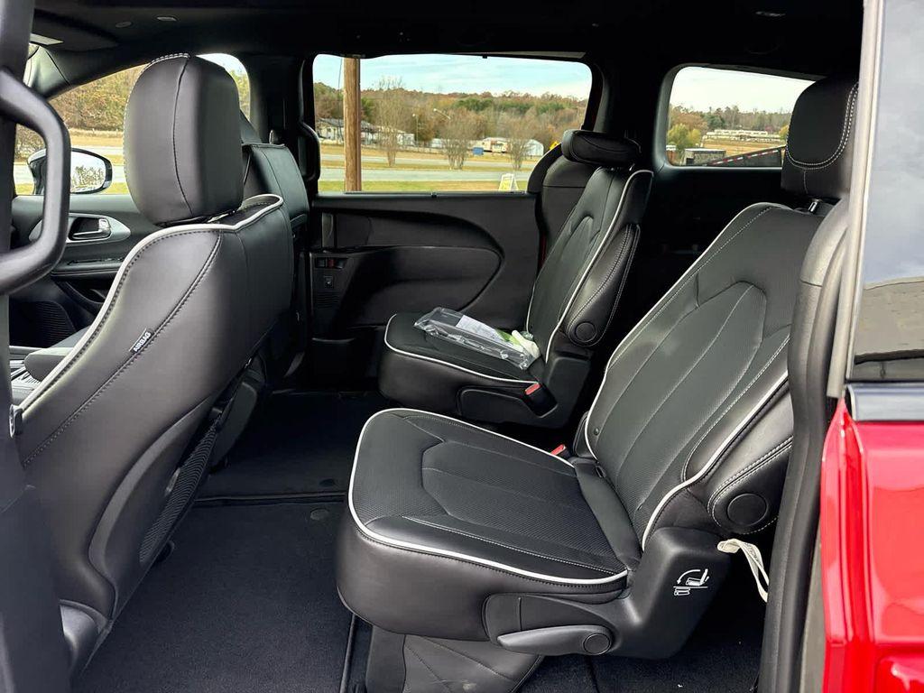 new 2026 Chrysler Pacifica car, priced at $49,897