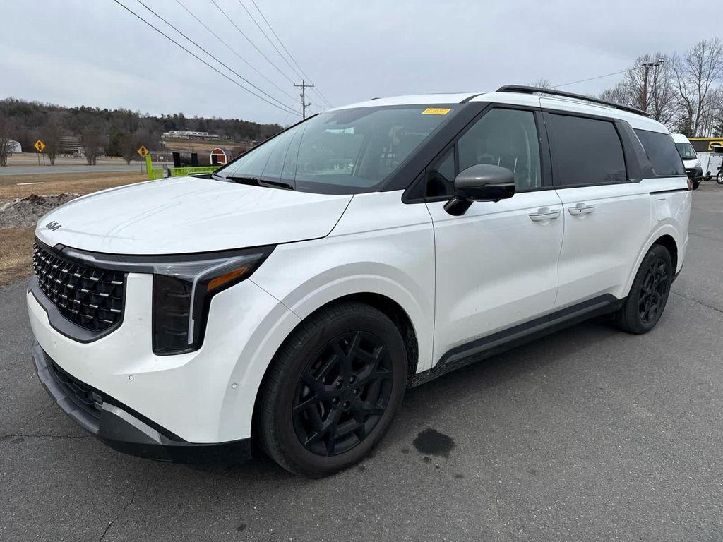 used 2025 Kia Carnival car, priced at $44,999