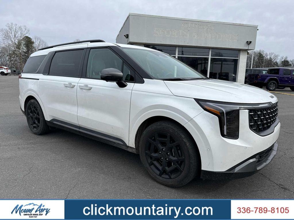 used 2025 Kia Carnival car, priced at $44,999