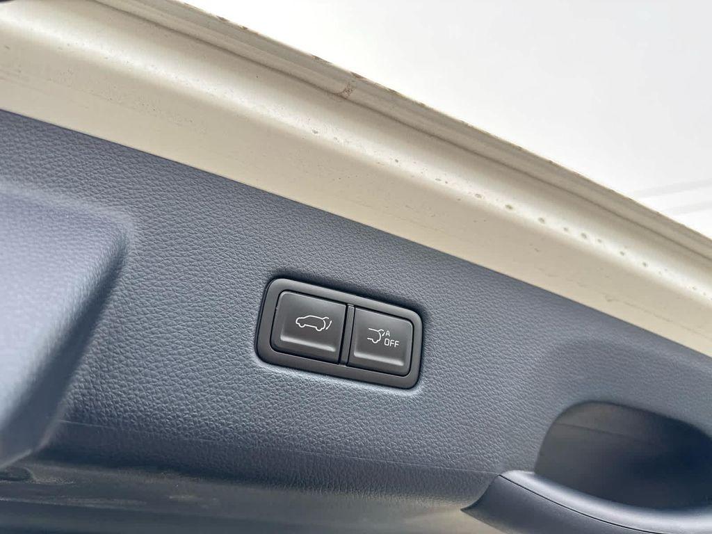 used 2025 Kia Carnival car, priced at $44,999