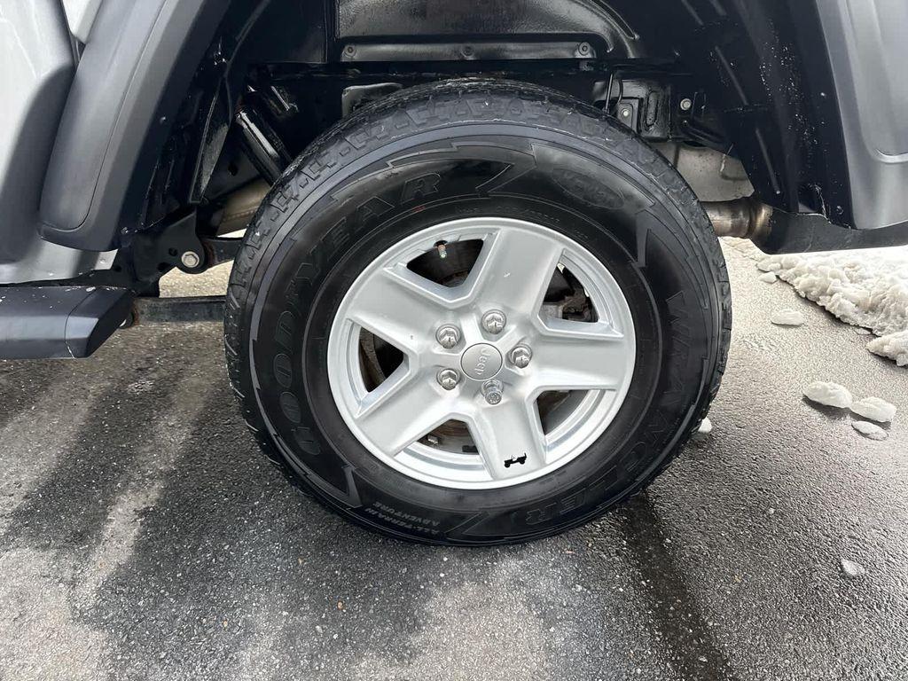 used 2020 Jeep Gladiator car, priced at $26,797