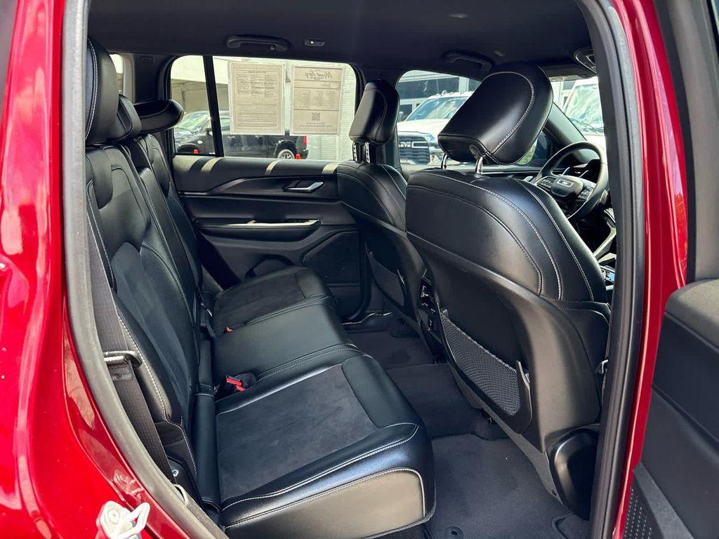 used 2025 Jeep Grand Cherokee car, priced at $36,396