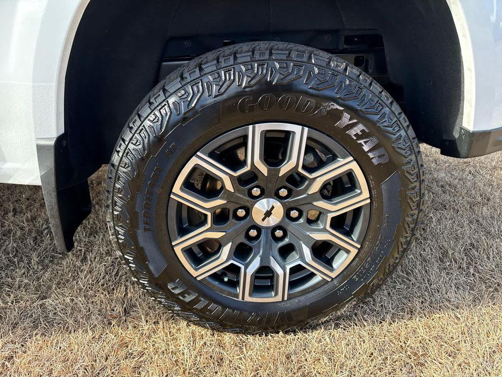 used 2024 Chevrolet Colorado car, priced at $39,897