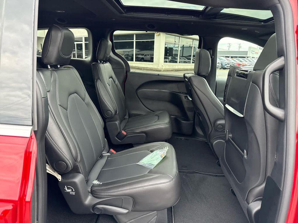 new 2026 Chrysler Pacifica car, priced at $44,987