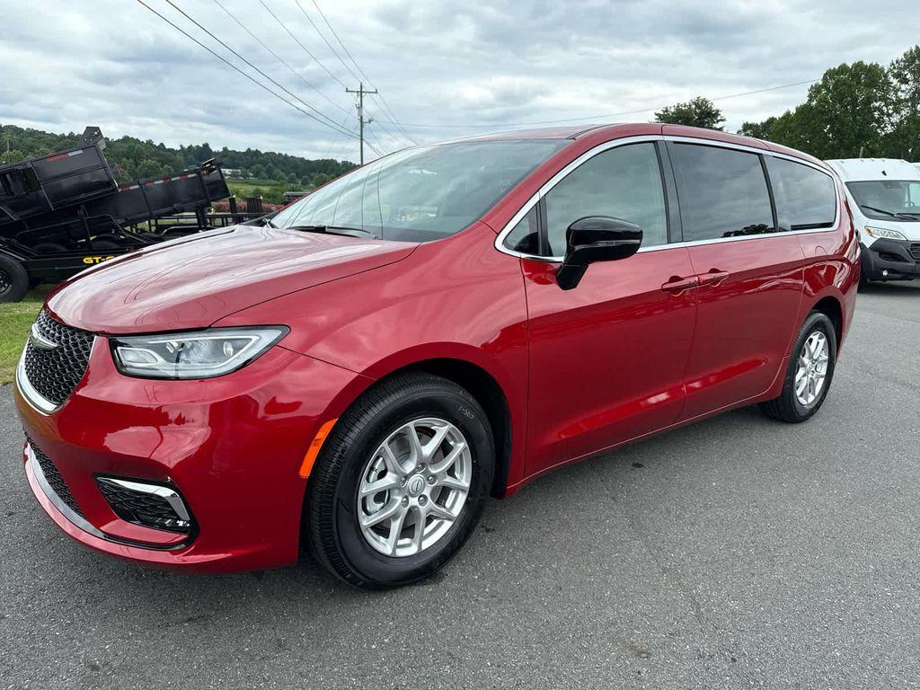 new 2026 Chrysler Pacifica car, priced at $44,987