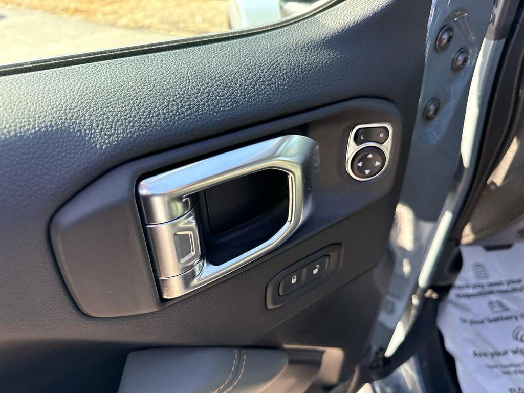 new 2026 Jeep Gladiator car, priced at $57,987