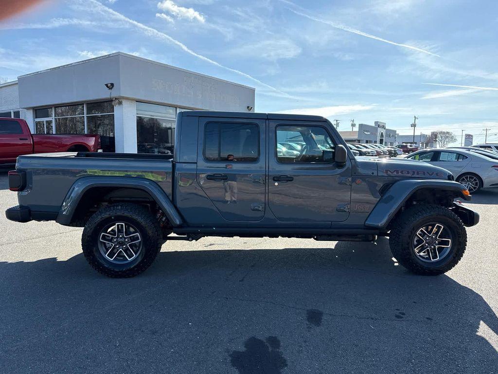 new 2026 Jeep Gladiator car, priced at $57,987