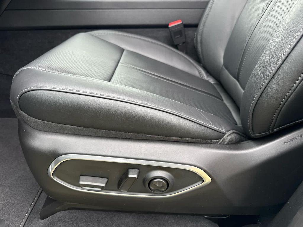 new 2026 Jeep Grand Wagoneer car, priced at $75,786