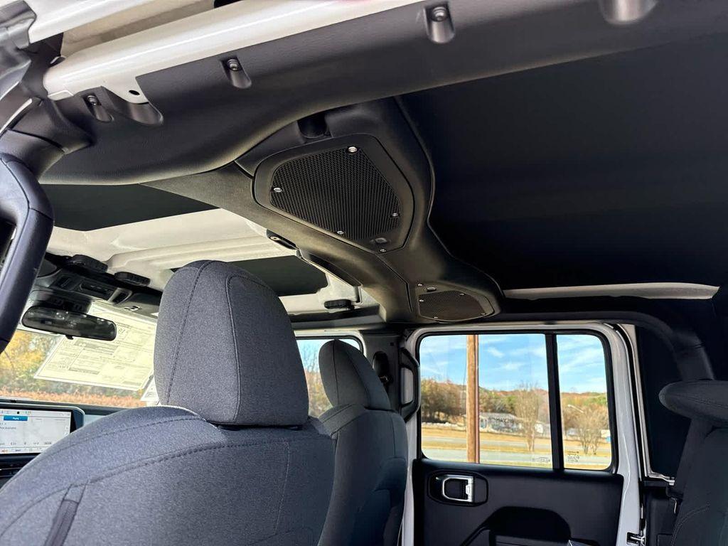 new 2026 Jeep Gladiator car, priced at $49,897