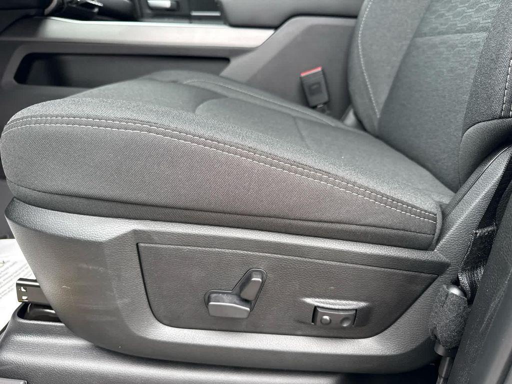 new 2025 Ram 2500 car, priced at $62,987