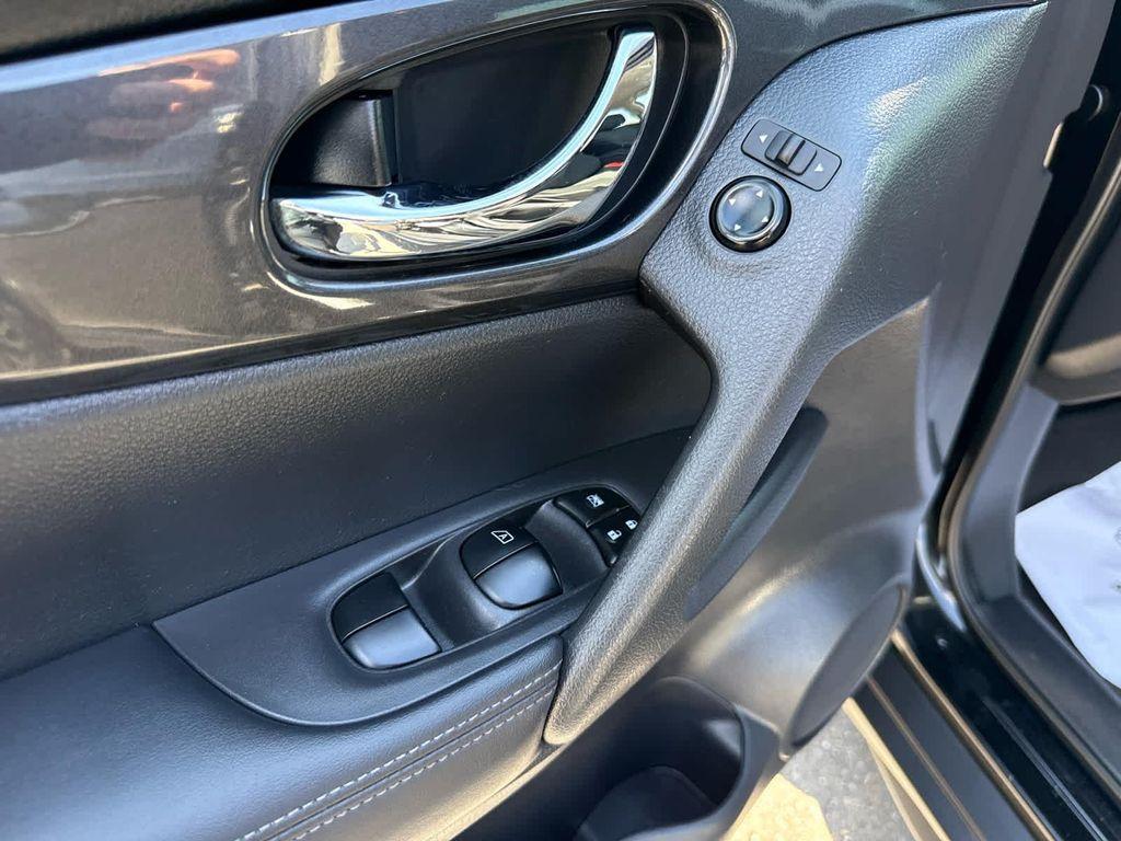 used 2017 Nissan Rogue car, priced at $9,796