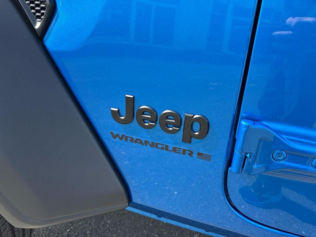 new 2026 Jeep Wrangler car, priced at $39,097