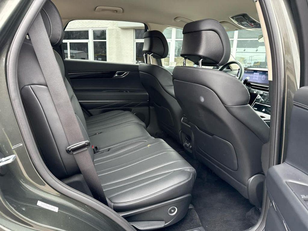 used 2025 Genesis GV80 car, priced at $41,999