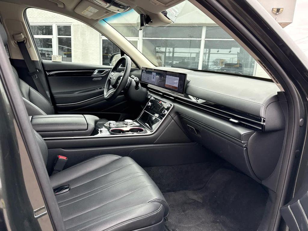 used 2025 Genesis GV80 car, priced at $41,999