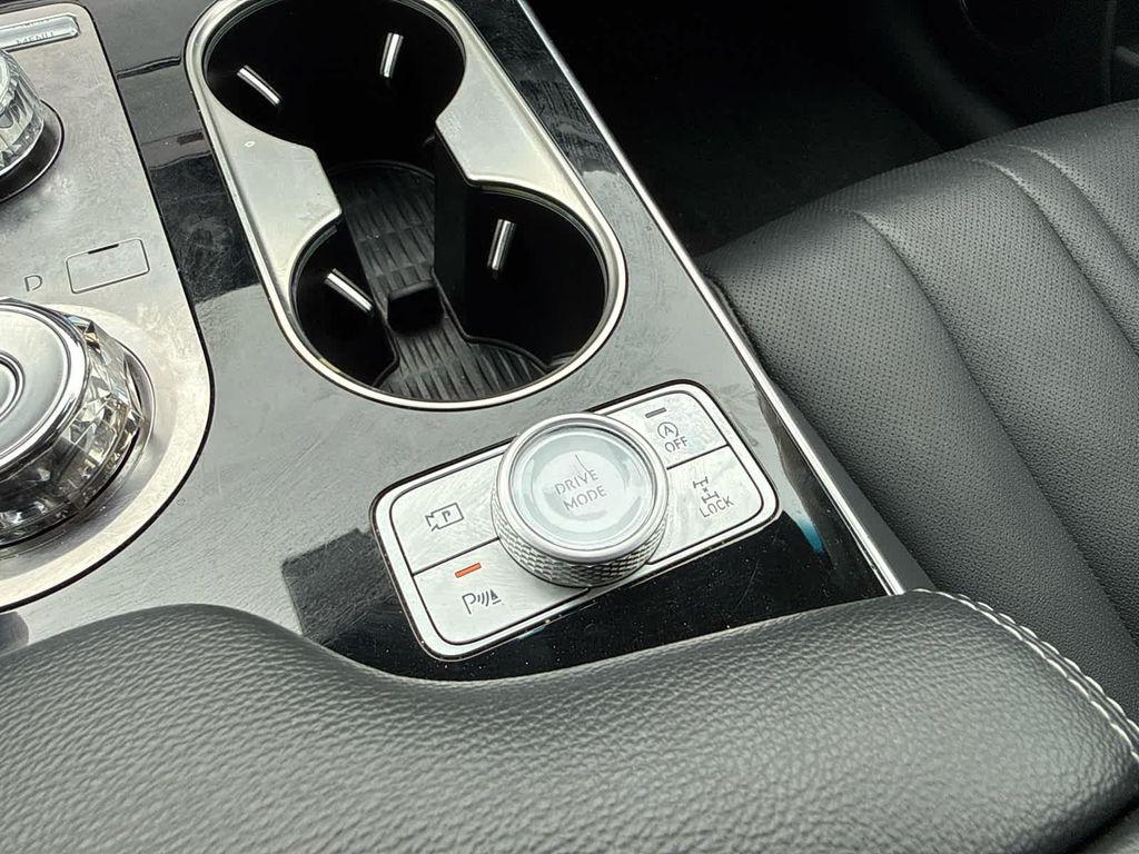 used 2025 Genesis GV80 car, priced at $41,999