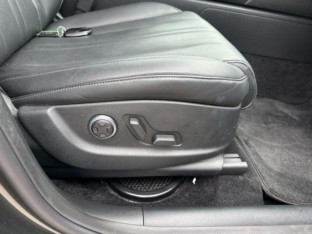 used 2025 Genesis GV80 car, priced at $41,999