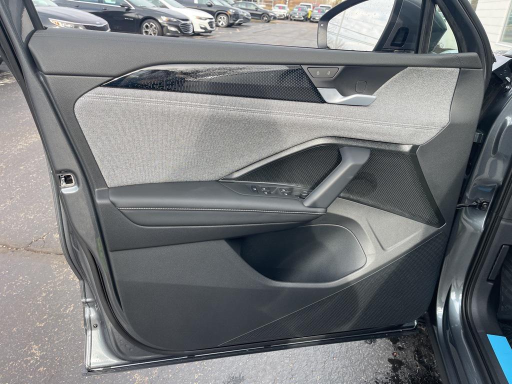 new 2026 Volkswagen Tiguan car, priced at $32,295