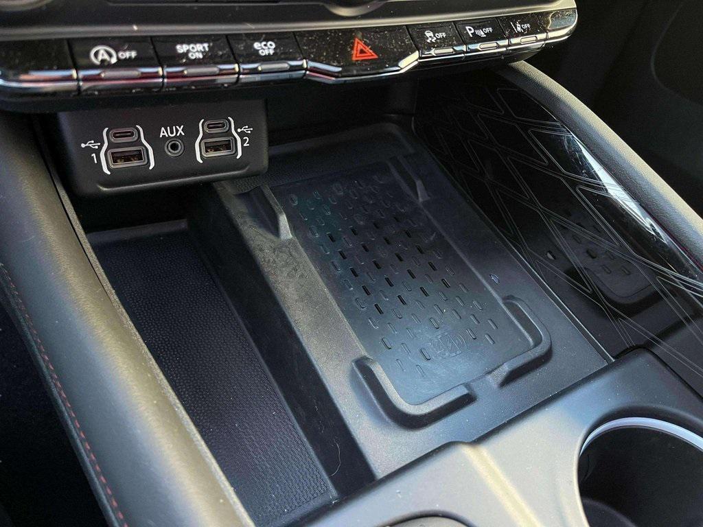 used 2025 Dodge Durango car, priced at $38,936