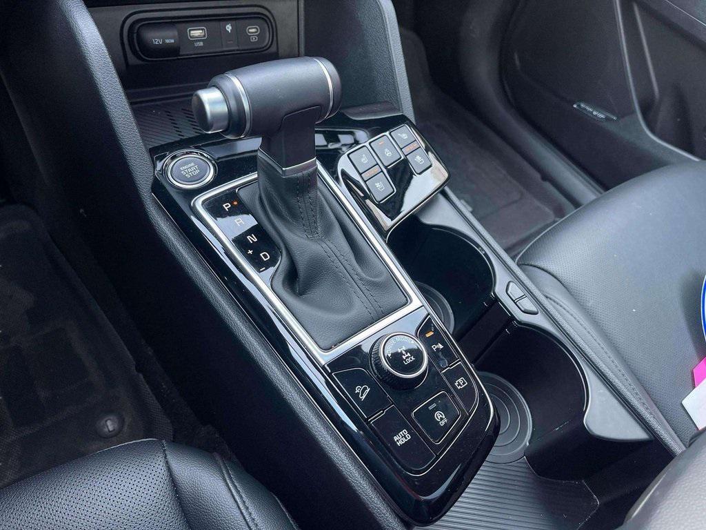 used 2025 Kia Sportage car, priced at $33,798