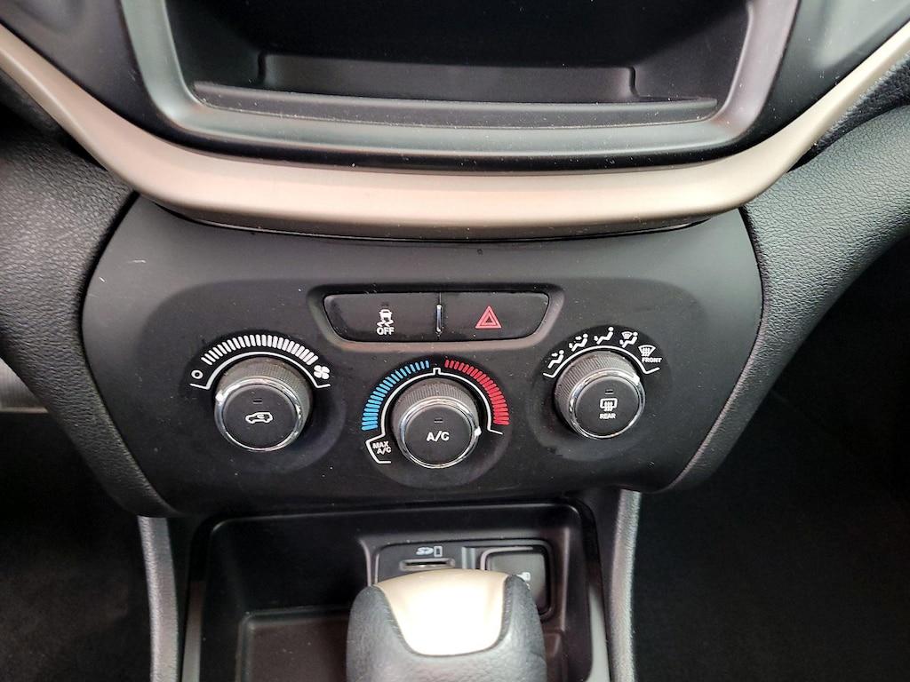 used 2015 Jeep Cherokee car, priced at $12,998