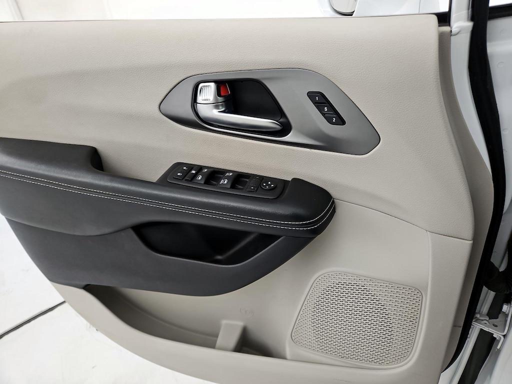 used 2022 Chrysler Pacifica car, priced at $22,998