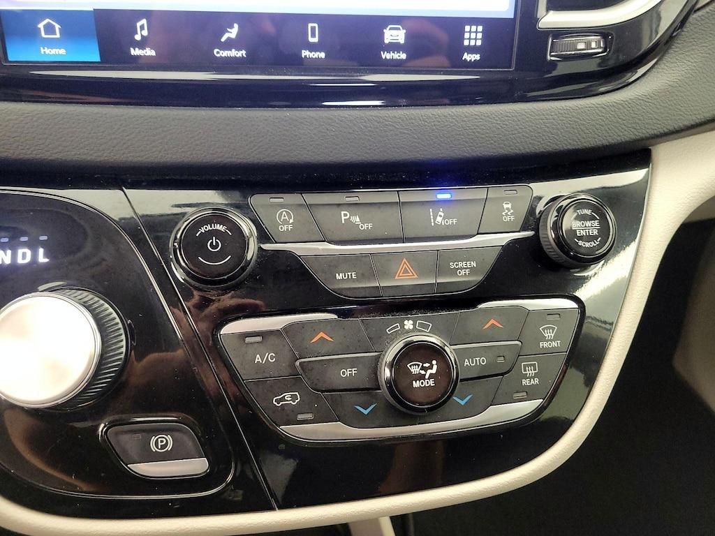 used 2024 Chrysler Pacifica car, priced at $28,998