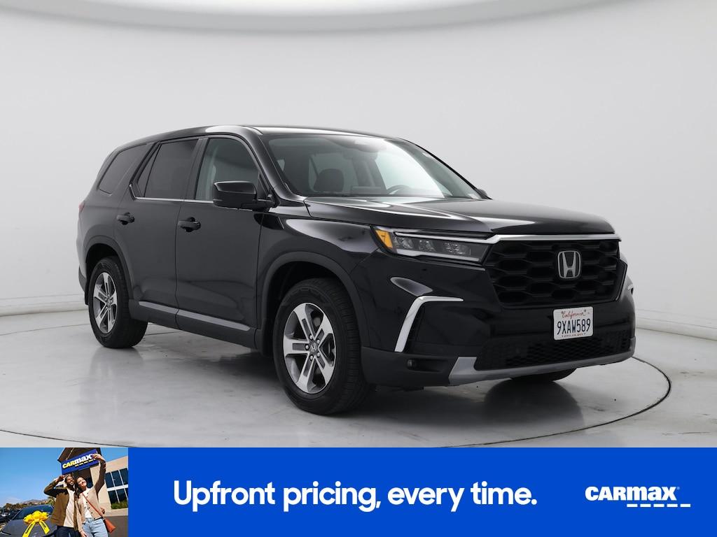 used 2025 Honda Pilot car, priced at $39,998