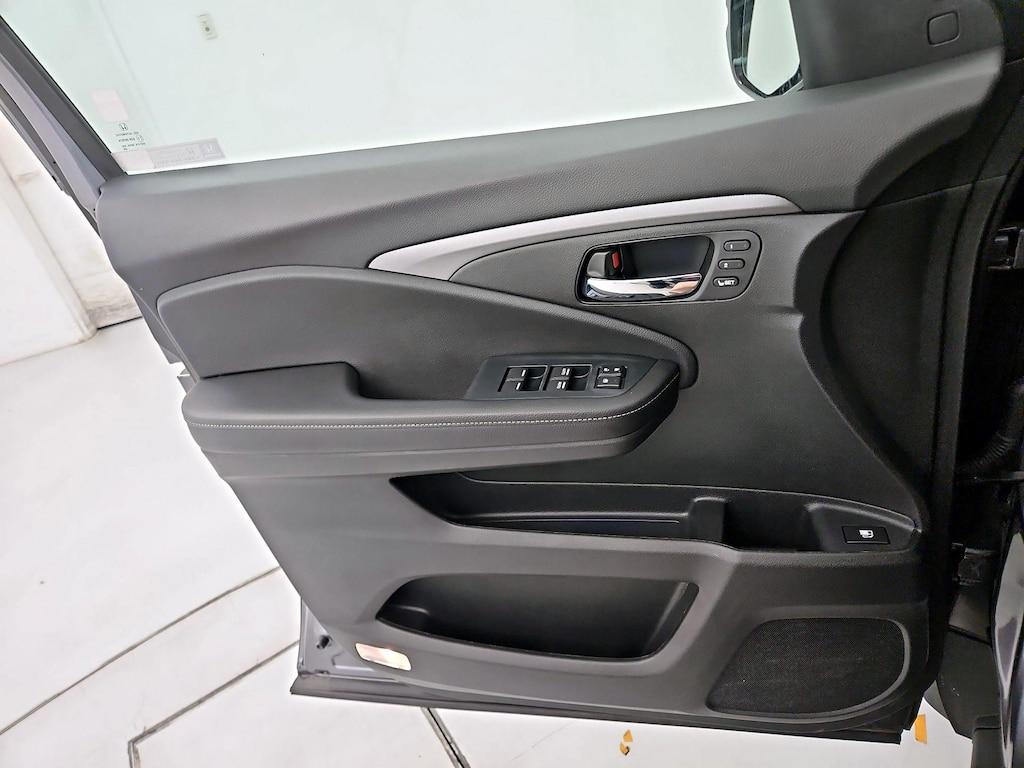 used 2023 Honda Ridgeline car, priced at $35,998