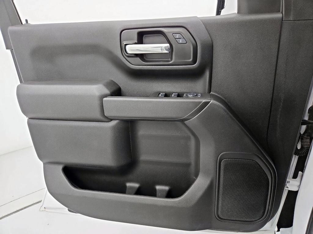 used 2024 GMC Sierra 1500 car, priced at $30,998