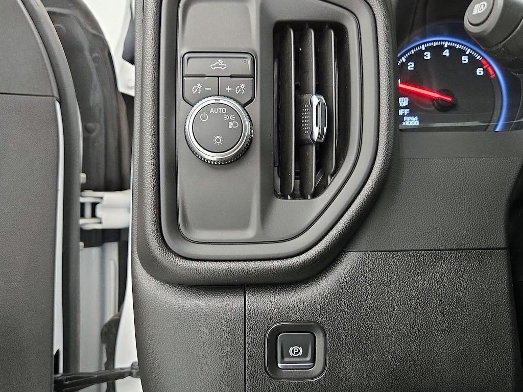 used 2024 GMC Sierra 1500 car, priced at $30,998