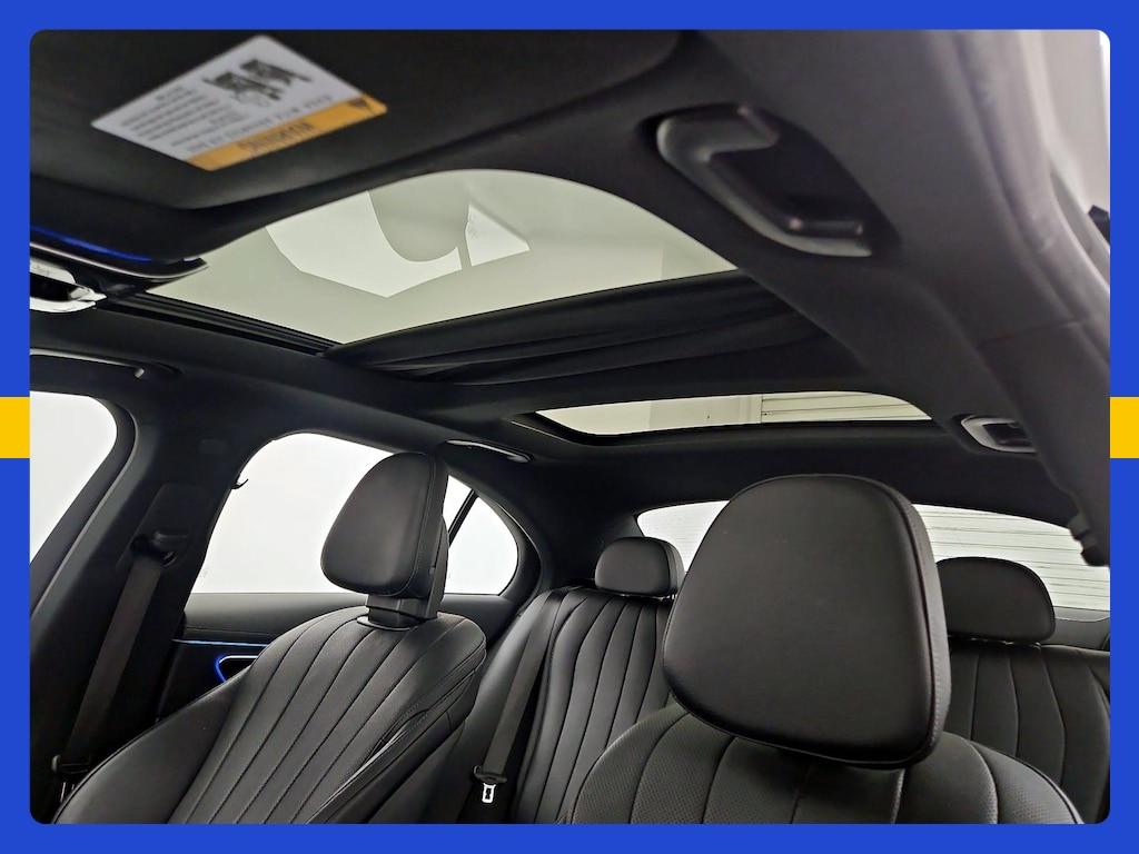 Mercedes-Benz E-Class view 25