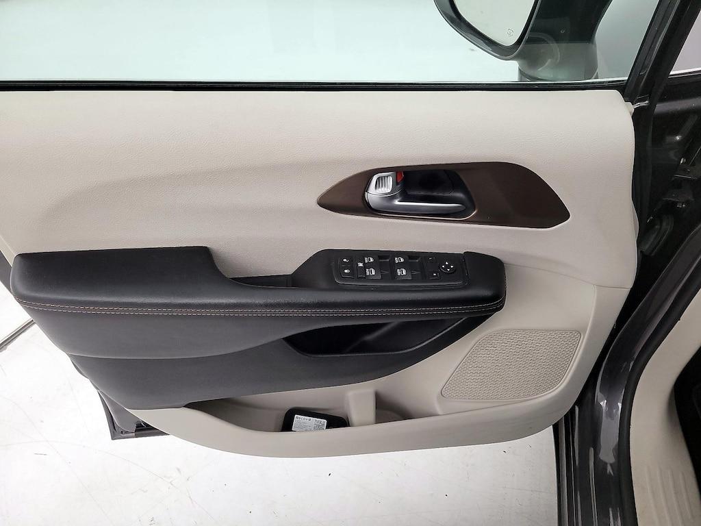 used 2018 Chrysler Pacifica car, priced at $22,998