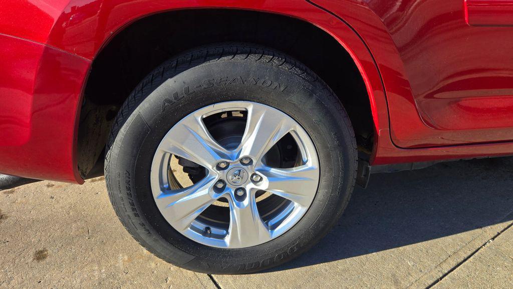 used 2007 Toyota RAV4 car, priced at $10,990