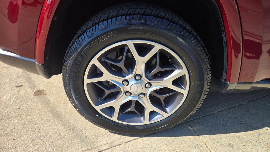 used 2018 Jeep Grand Cherokee car