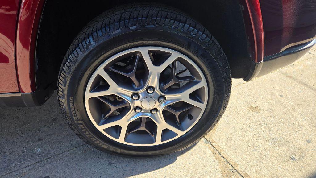 used 2018 Jeep Grand Cherokee car