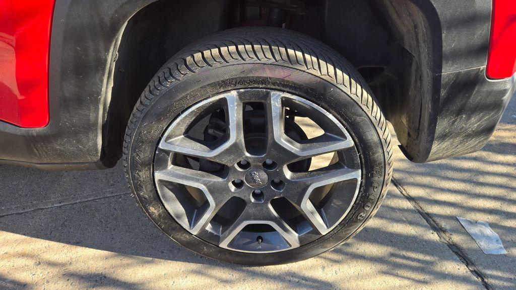 used 2020 Jeep Renegade car, priced at $15,990